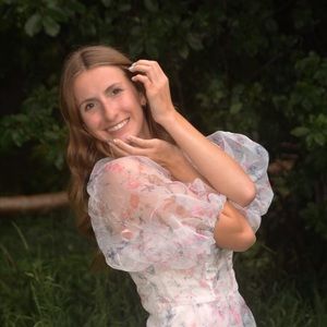 Meet your Posher, Grace